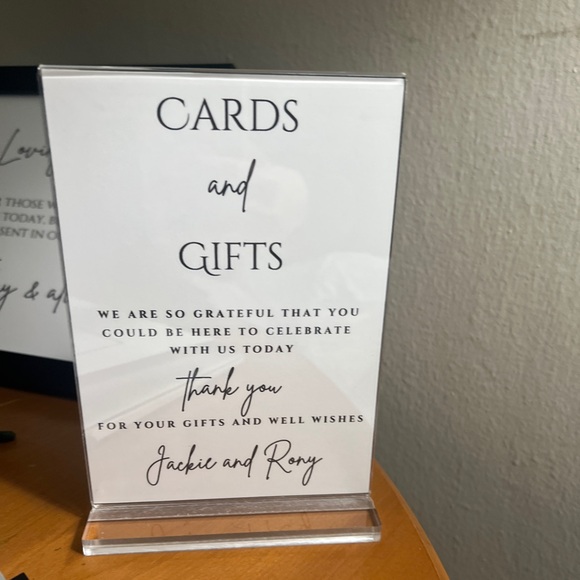 9 Clear Acrylic 5” x 7” Table Top Menu Number Holder - Picture 3 of 3